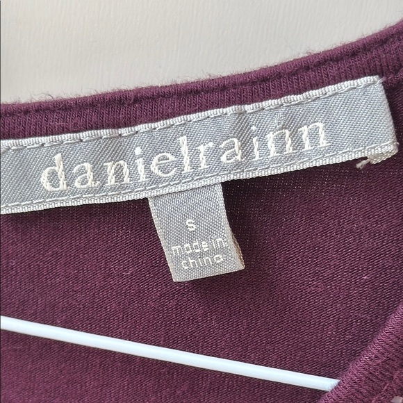 Daniel Rainn top - Picture 3 of 9